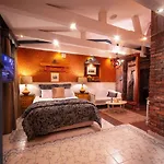 Paul's Fantasia Boutique Aparthotel