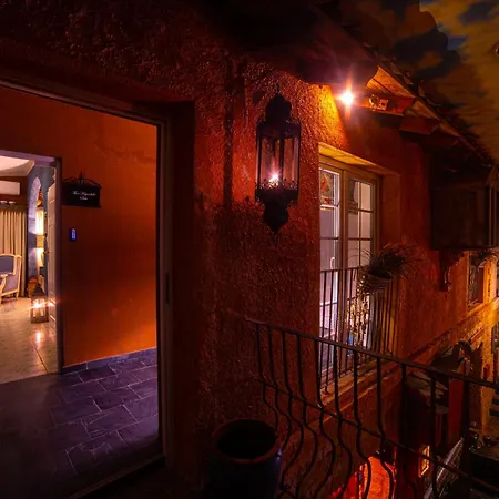 Paul's Fantasia Boutique Апарт-отель 4*