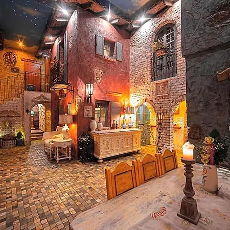 Paul's Fantasia Boutique Aparthotel 4*