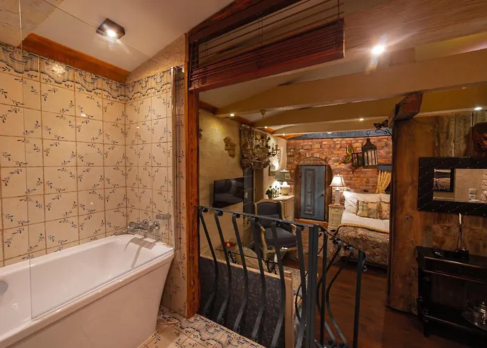 Paul's Fantasia Boutique